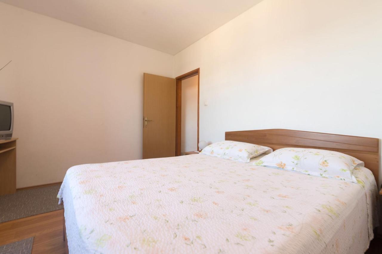 Apartments Jaksa Vis Ngoại thất bức ảnh