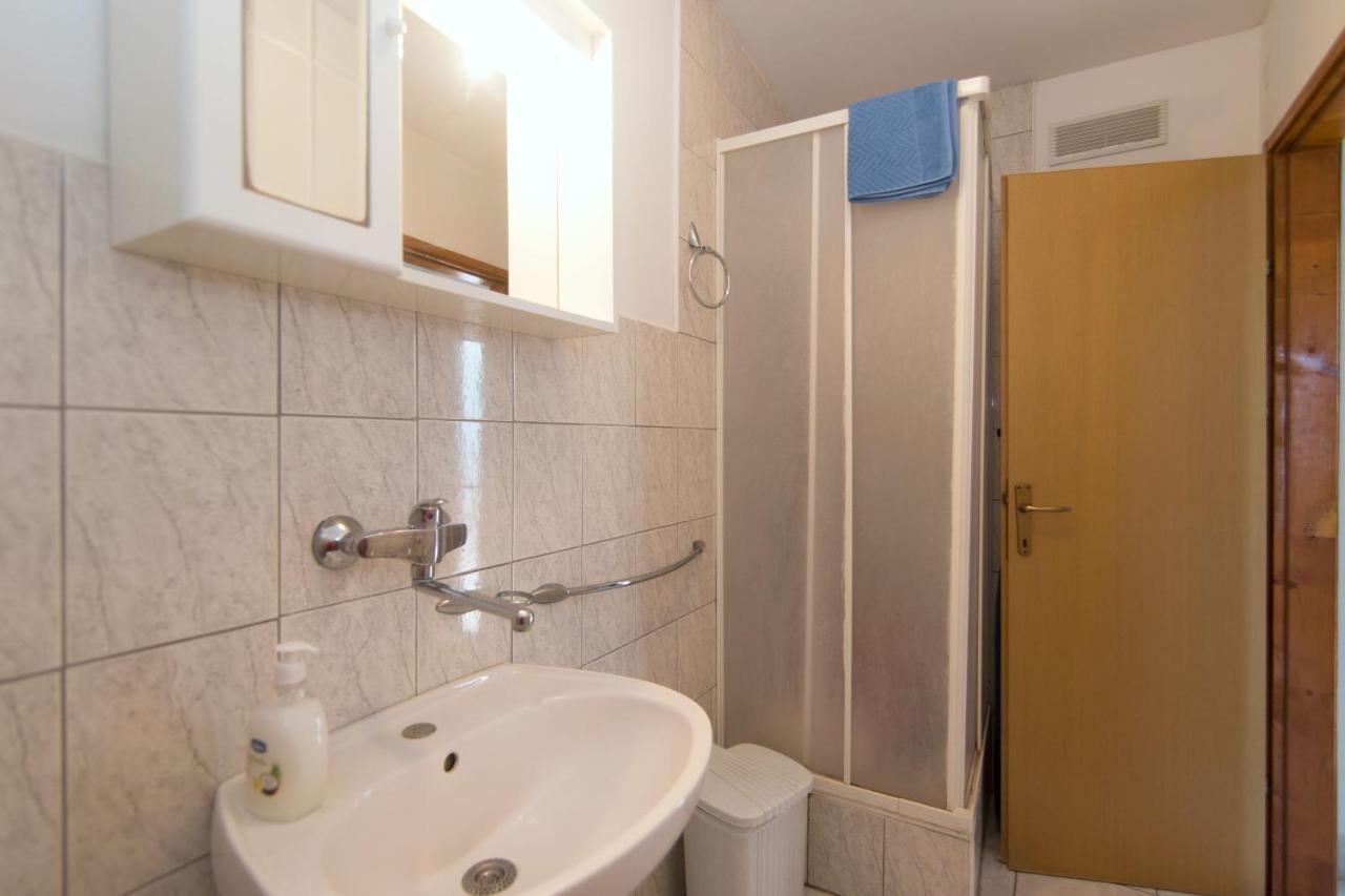 Apartments Jaksa Vis Ngoại thất bức ảnh