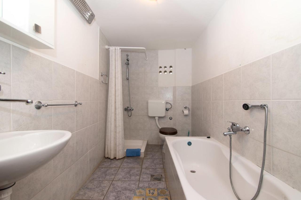 Apartments Jaksa Vis Ngoại thất bức ảnh